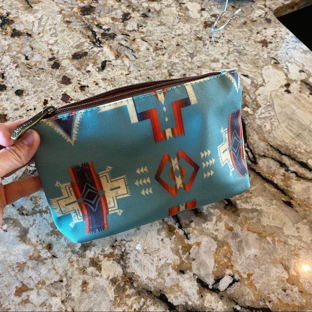 Justin’s boots Aztec cosmetics bag